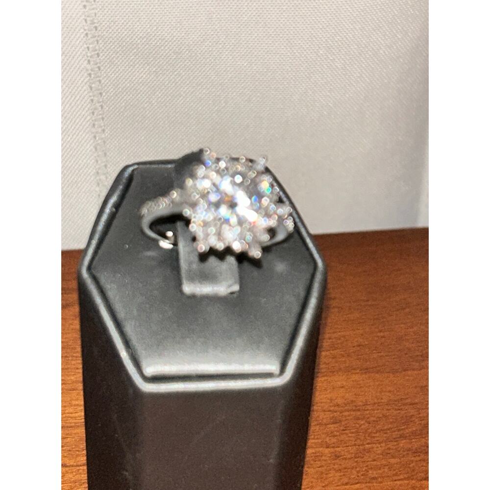 2 CT White Sapphire Snowflake Ring Size 9.5 – Sparkling Statement Ring - Picture 13 of 13
